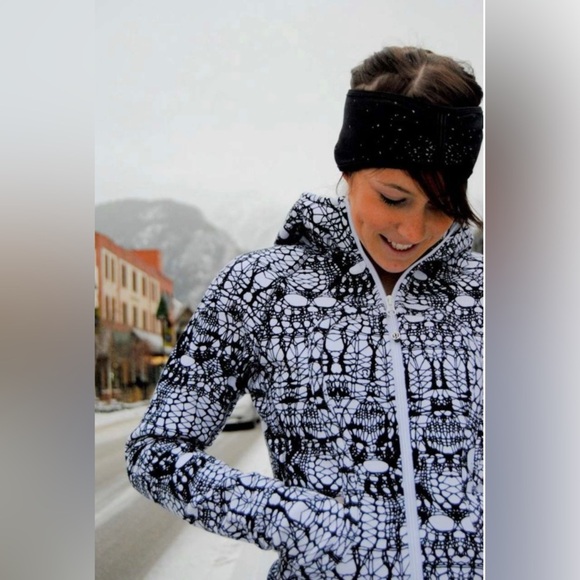 Lululemon Scuba hoodie zipup Nesting Black Bird / Ghost size 4 - Picture 2 of 11